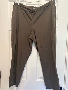 Carolina Belle Olive Green High-Rise Casual Pants Ankle/ Capri